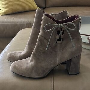 **BRAND NEW***ONO JUTRA BOOTS